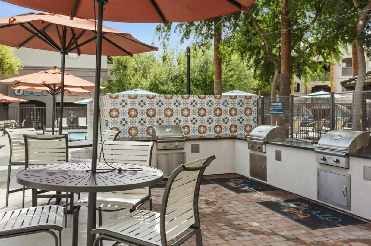 Apartment Cozysuites With 2 Pools, Jacuzzi, Arcade! 06